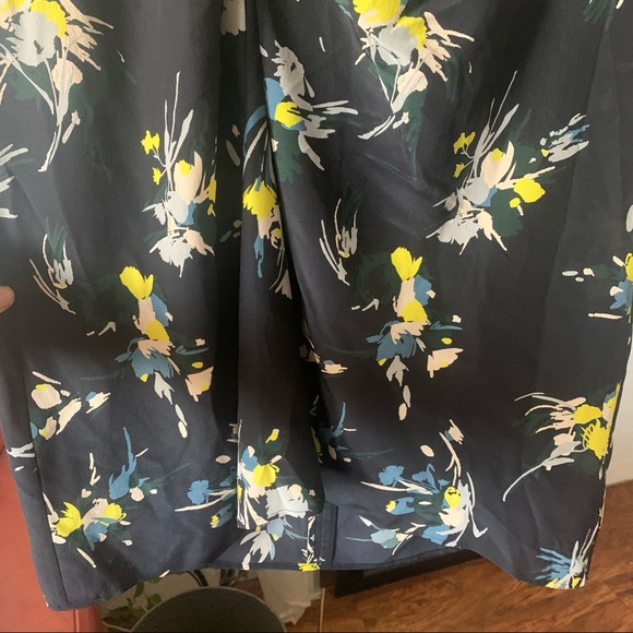 Lewit Navy Blue Floral Print 100% Silk Midi Dress - Picture 5 of 9